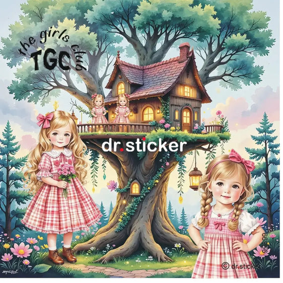 The Girls Club Treehouse In Woods 899